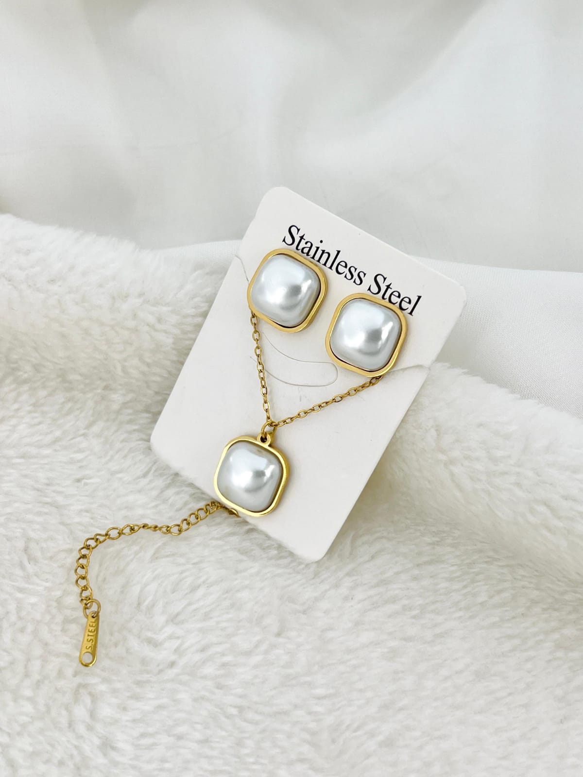 White Pearl Set
