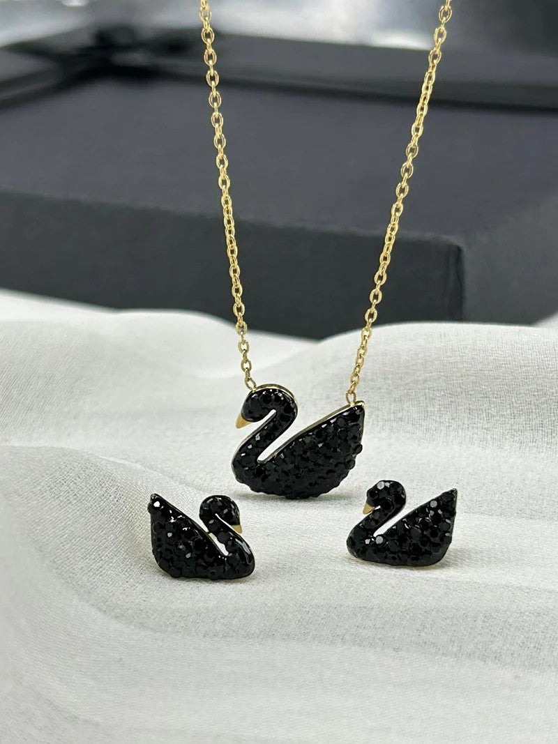 Elegant Swan Set - Gold